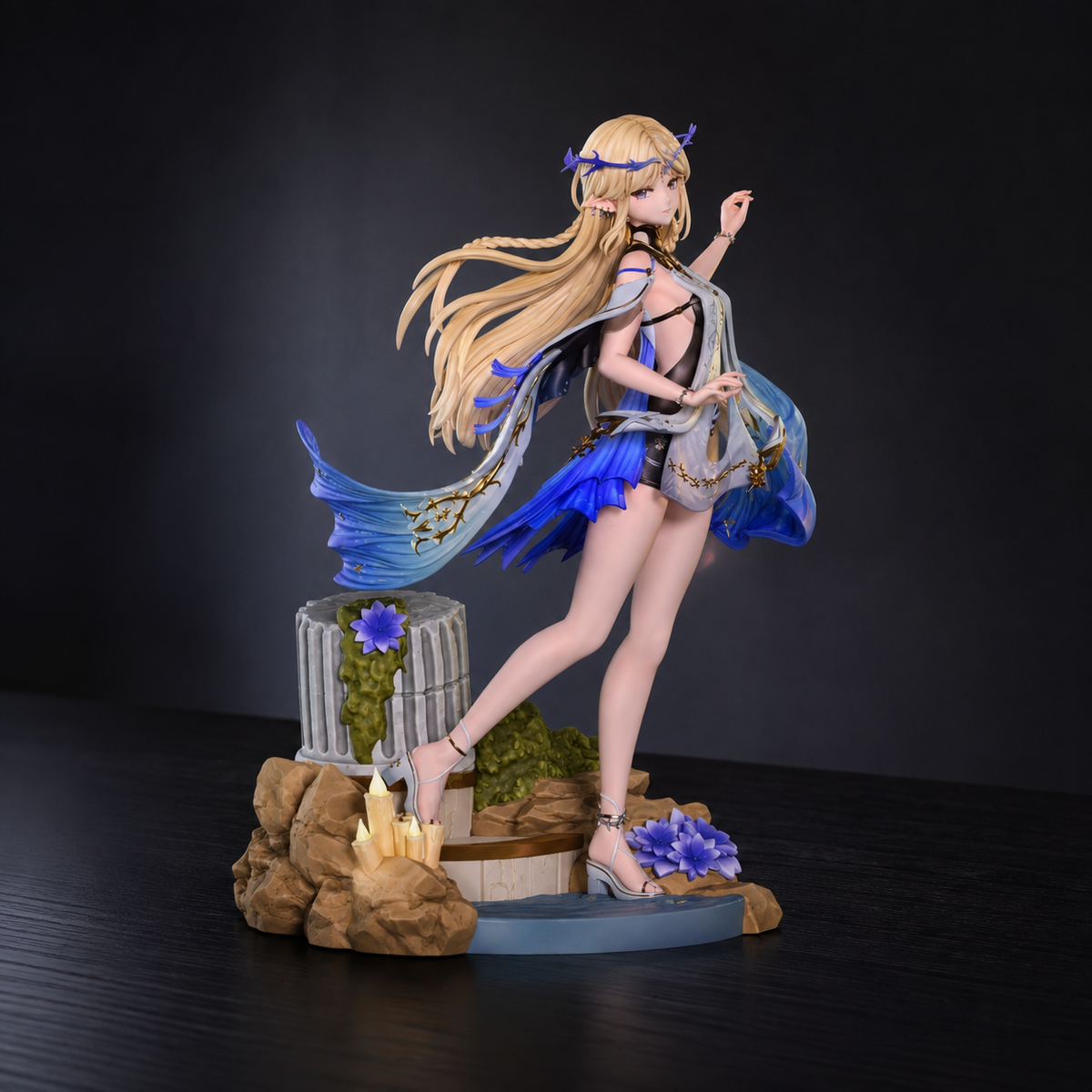 Cartethyia Wuthering Waves anime figure GK resin collectible statue with long blonde hair and blue outfit