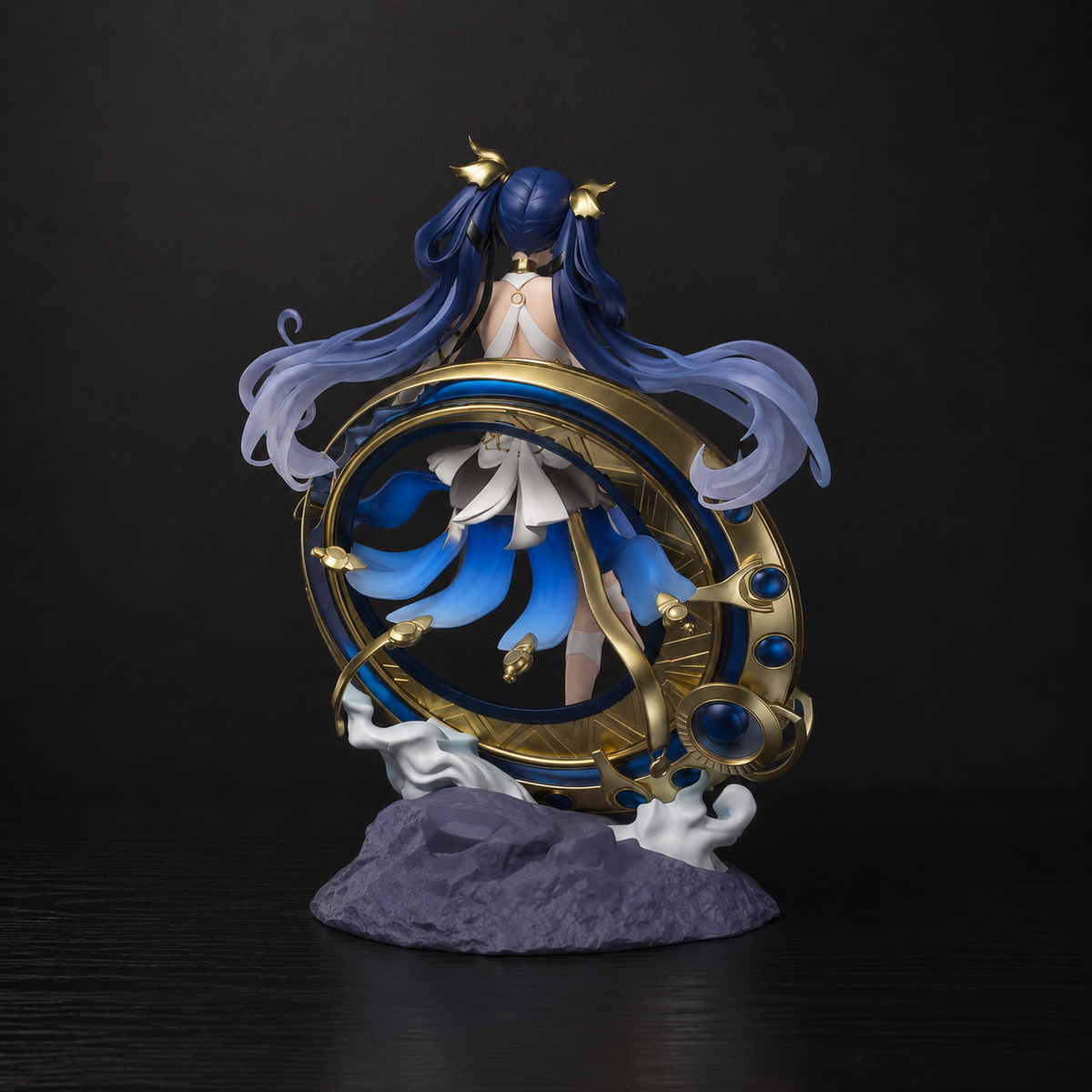 Iuno Wuthering Waves acrylic pvc stand figure with moon ring halo 18cm anime collectible display